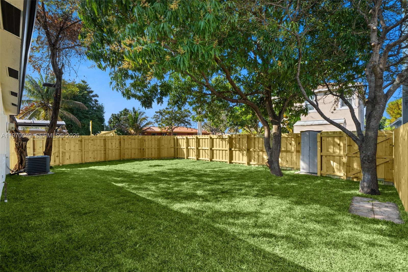 LIBERIA - Residential