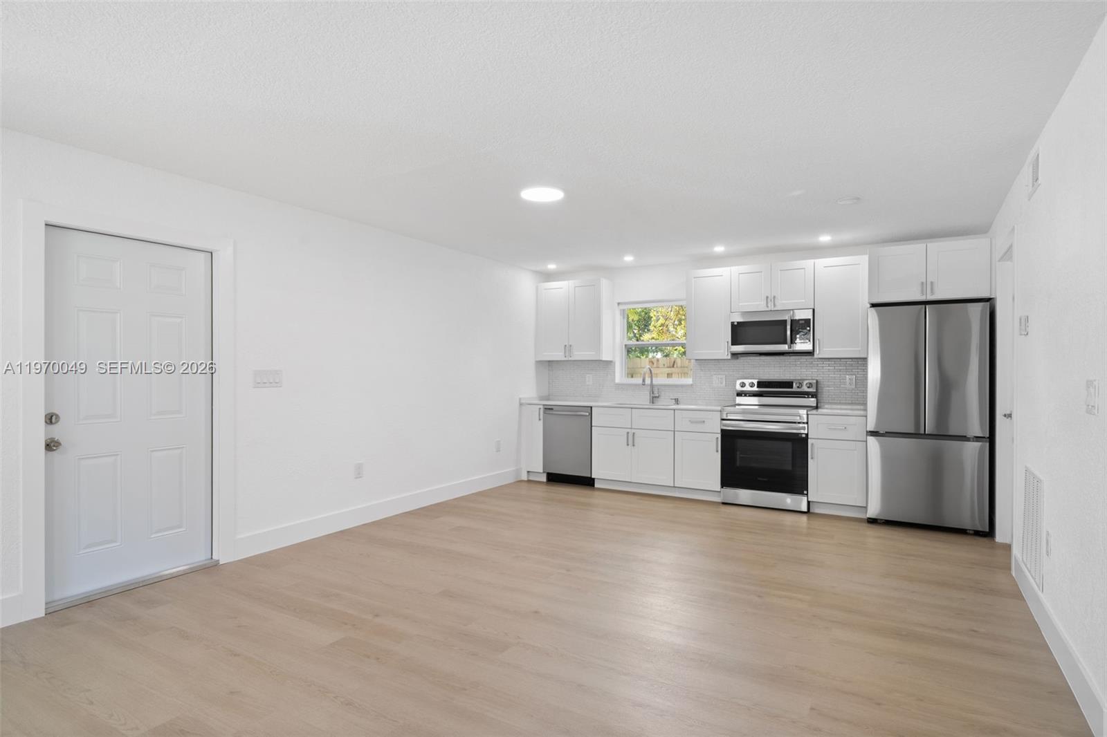 LIBERIA - Residential