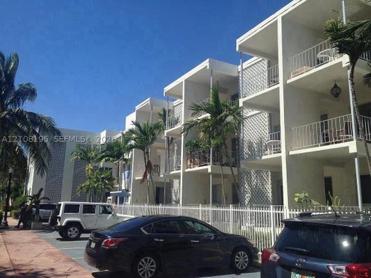 641 ESPANOLA WAY APT 10, MIAMI BEACH, FL 33139 - Image 8ef64453b2020a1ca7f2cfd71b21d06a/2563719463