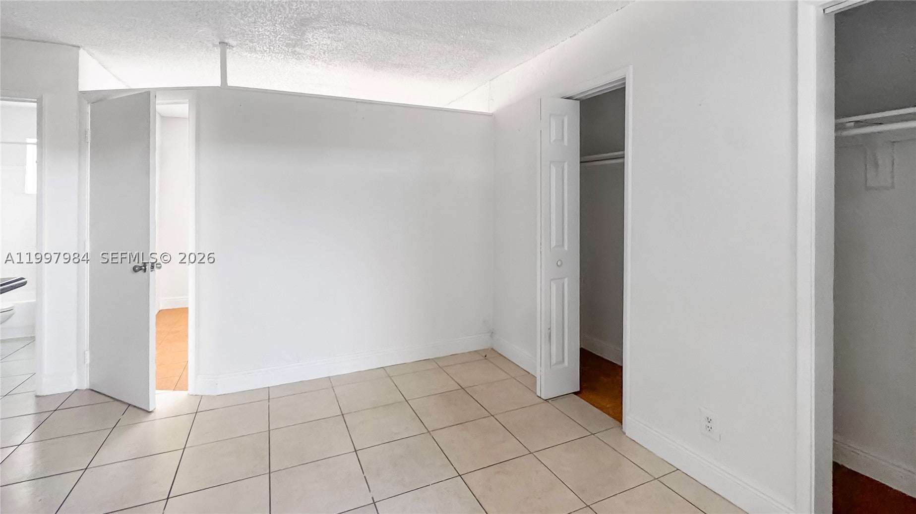 4081 N Dixie Hwy 20, Oakland Park FL 33334