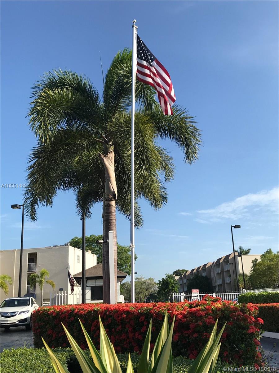 KINGS CREEK SO CONDO - Residential Lease