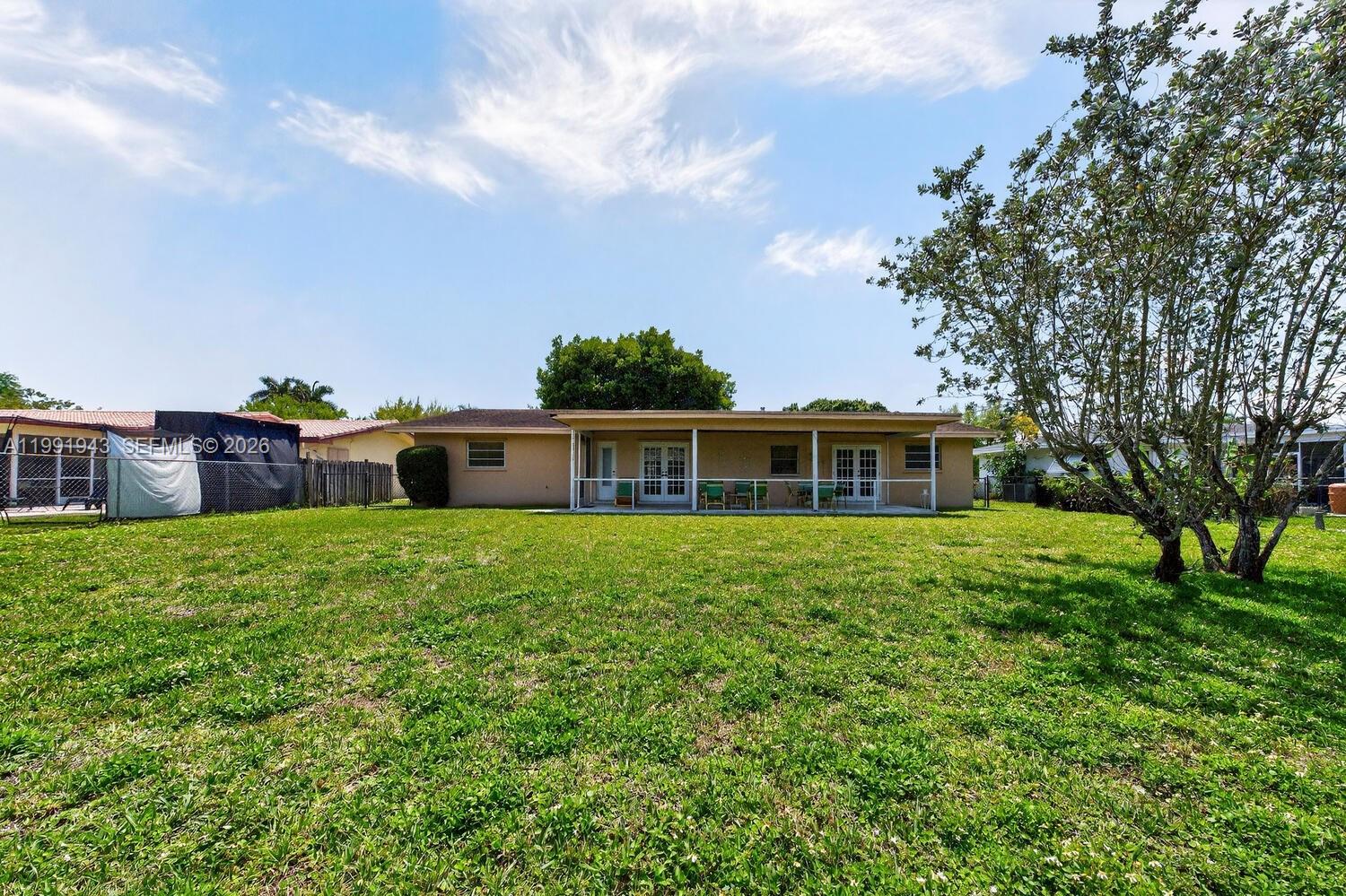 MIRROR LAKE ESTATES SEC F - Residential