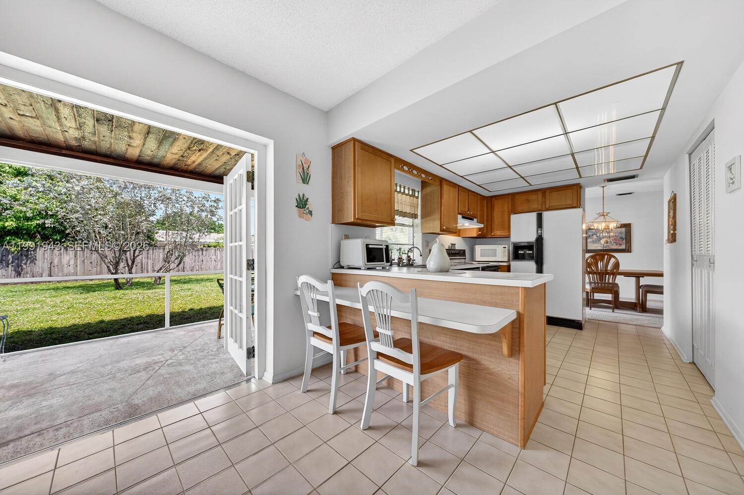 MIRROR LAKE ESTATES SEC F - Residential