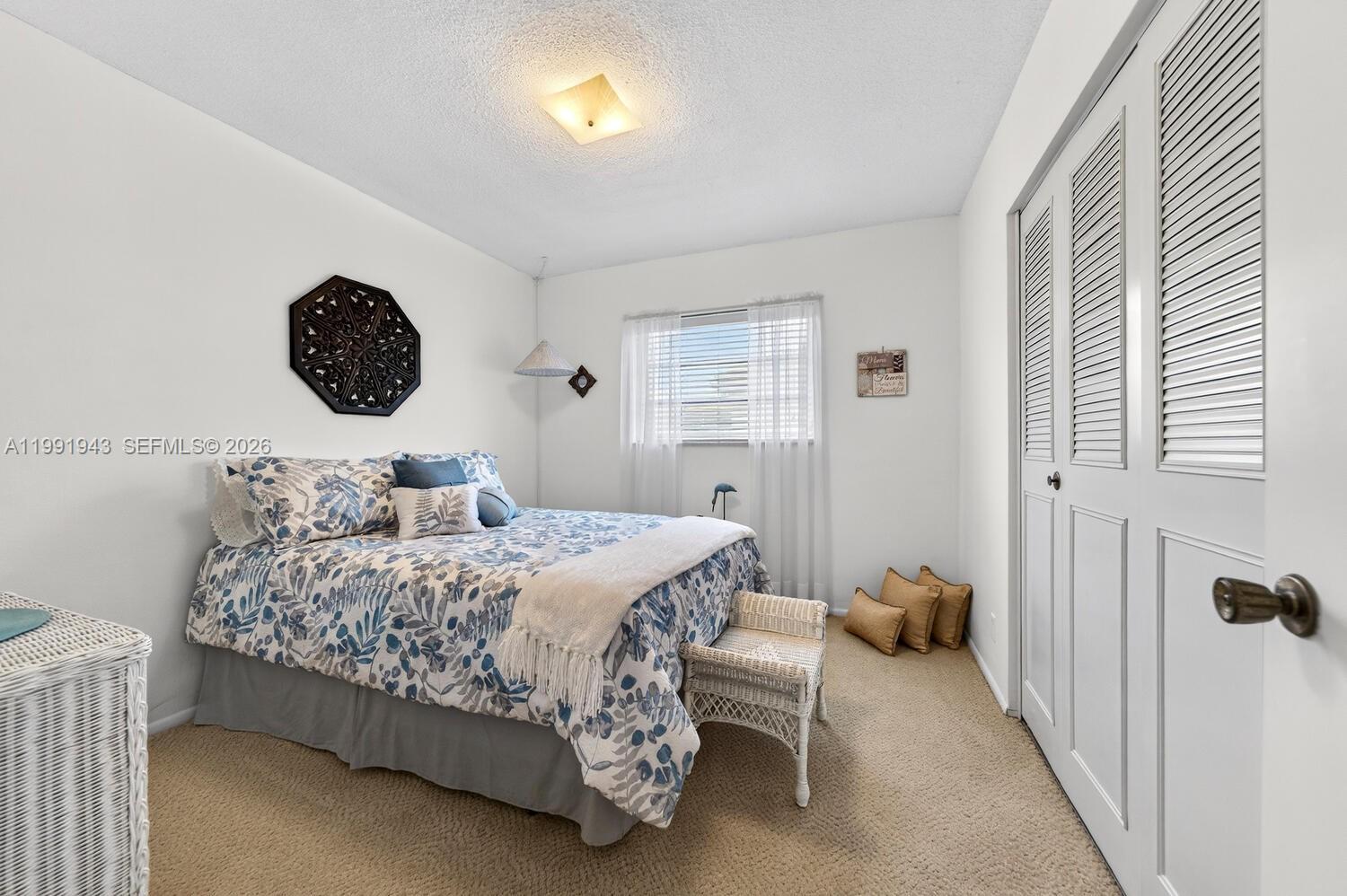 MIRROR LAKE ESTATES SEC F - Residential