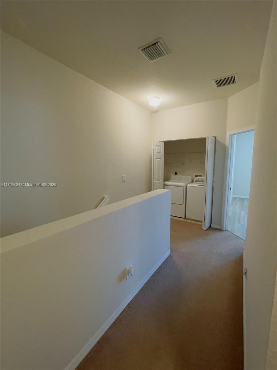 LEXINGTON LAKES - Residential