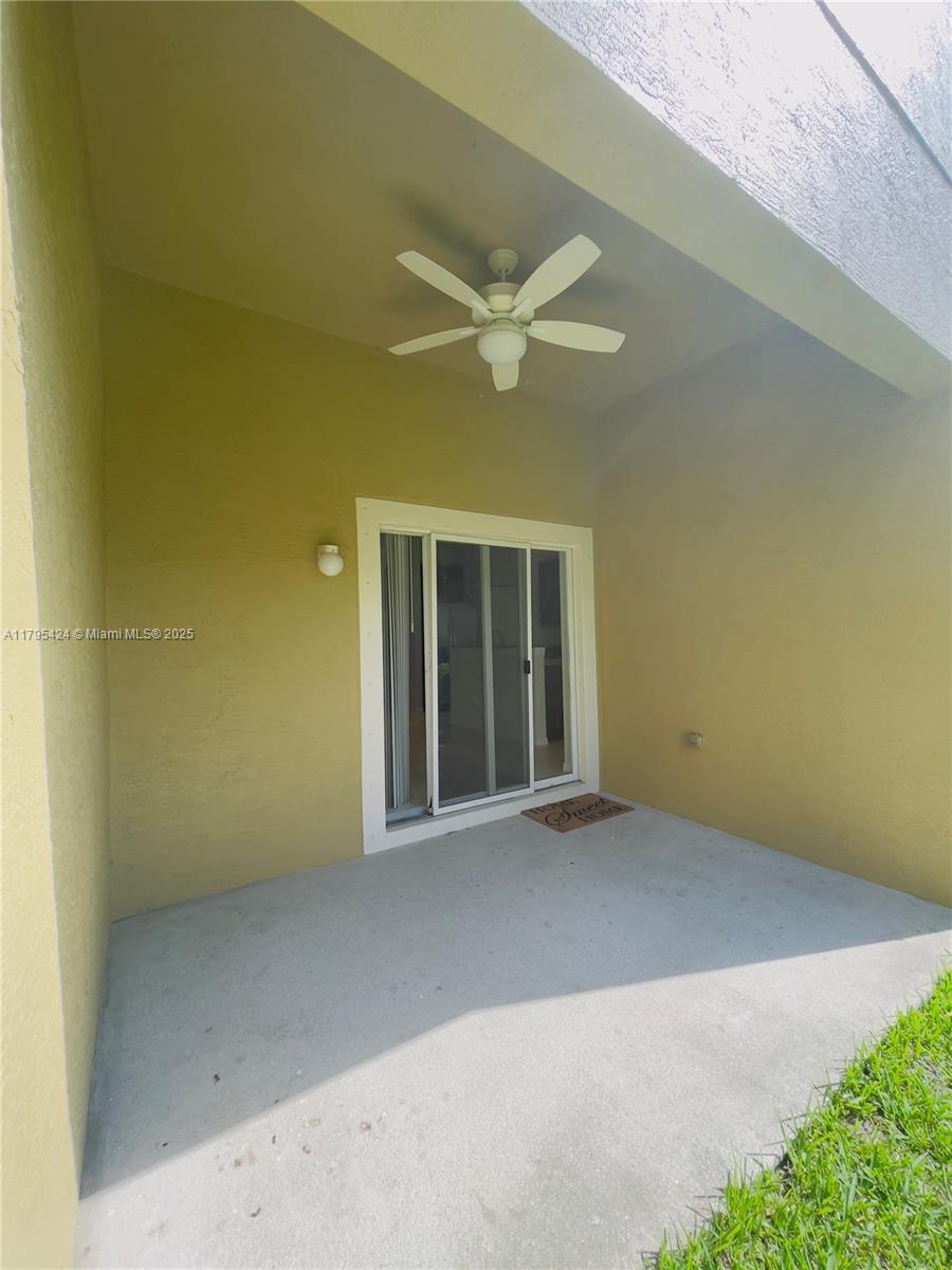 LEXINGTON LAKES - Residential
