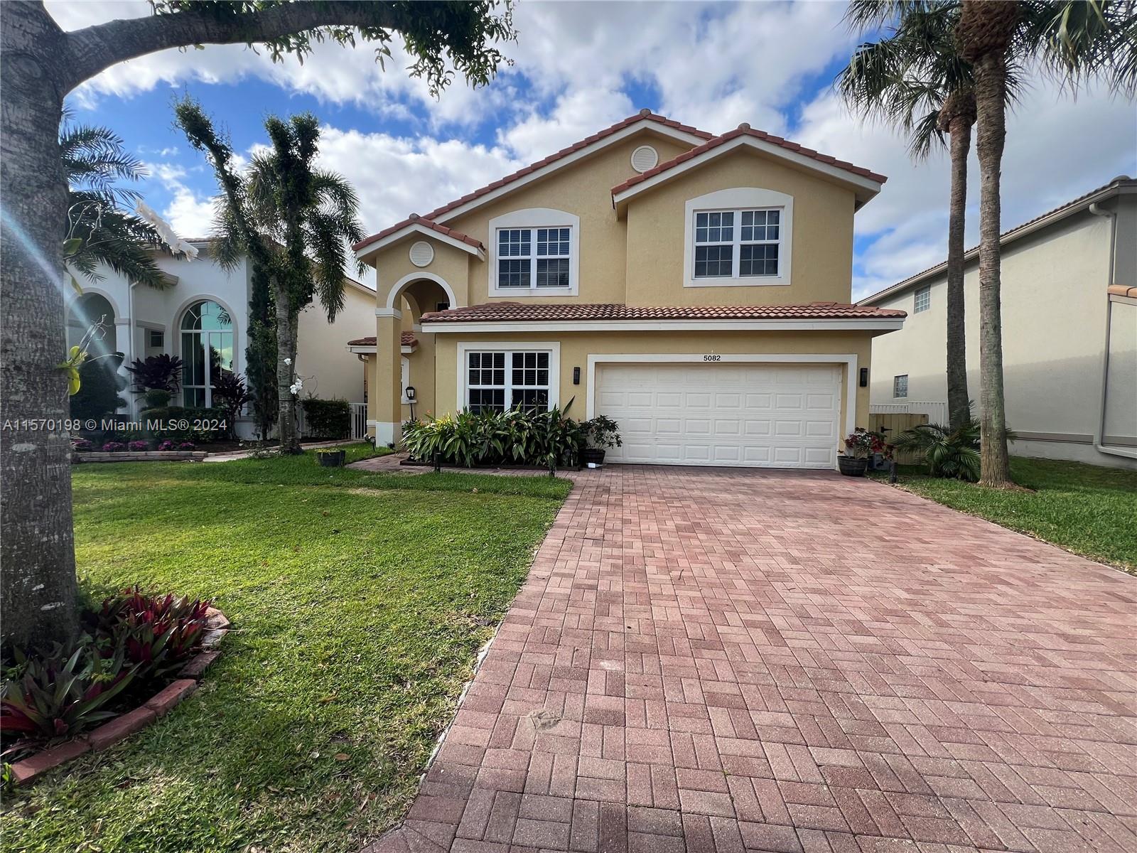 Property for Sale at 5082 Greenwich Preserve Ct Ct, Boynton Beach, Palm Beach County, Florida - Bedrooms: 5 
Bathrooms: 4  - $1,100,000