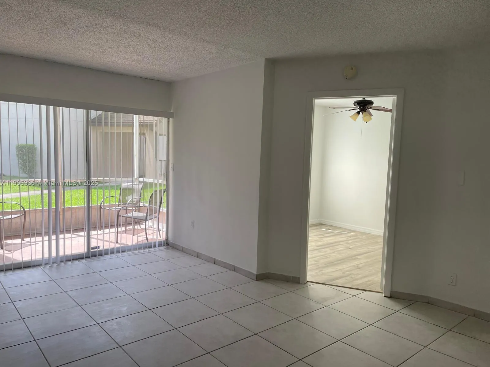 Miami, Florida 33186, United States, 2 Bedrooms Bedrooms, ,1 BathroomBathrooms,Residential,Active,235978