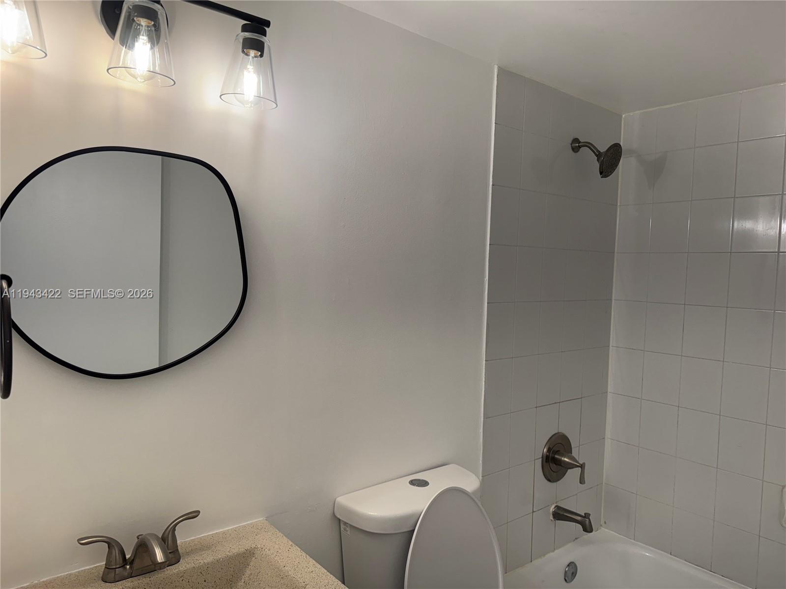 VISTA ALEGRE TOWNHOMES VI - Residential