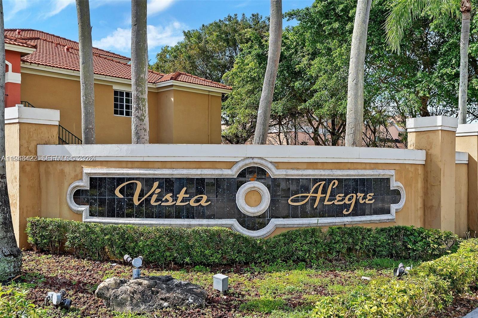 VISTA ALEGRE TOWNHOMES VI - Residential