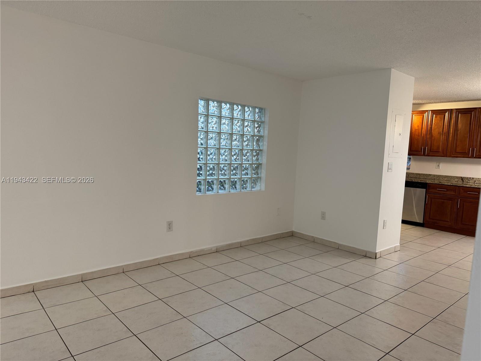 VISTA ALEGRE TOWNHOMES VI - Residential