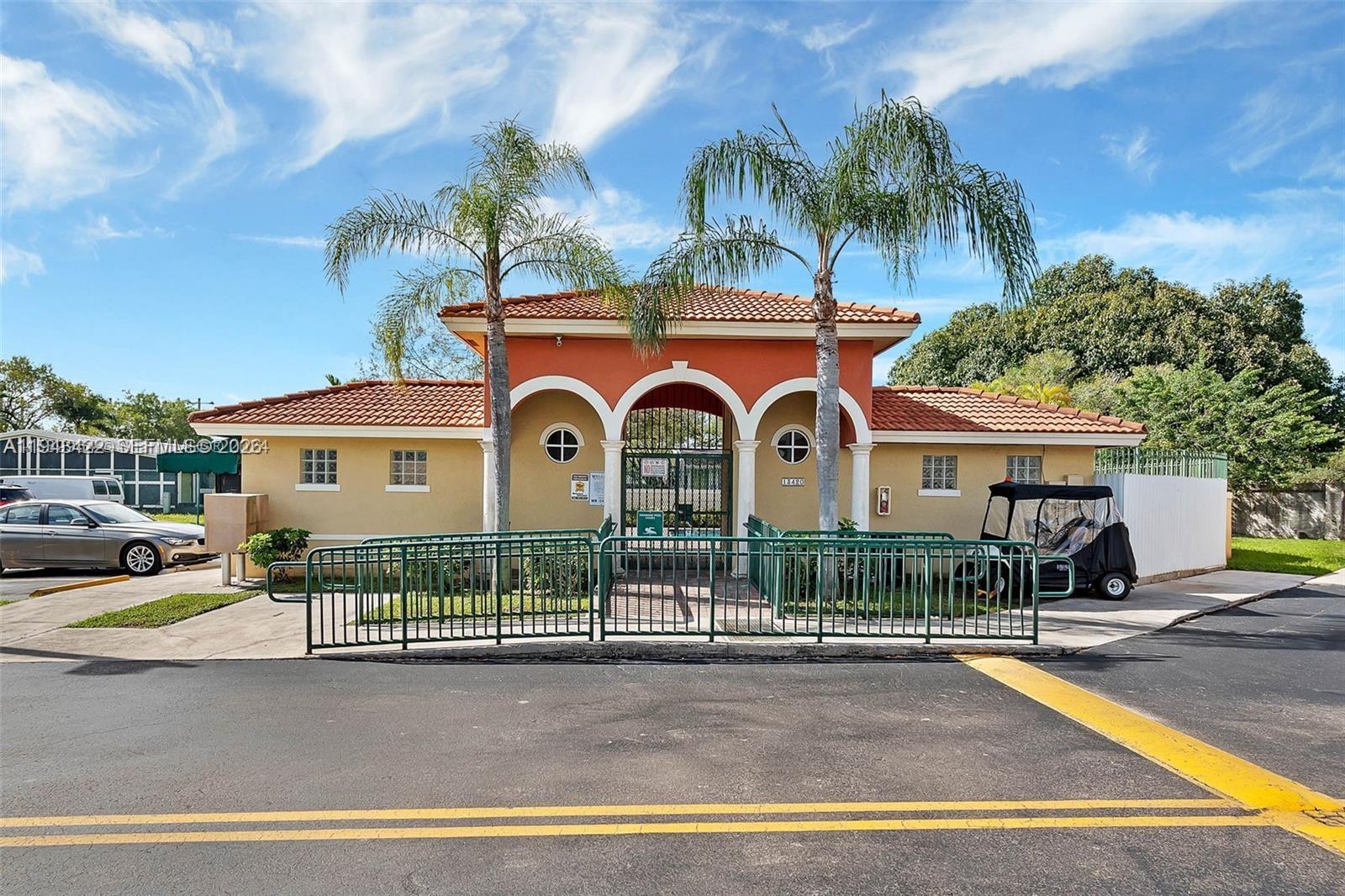 VISTA ALEGRE TOWNHOMES VI - Residential