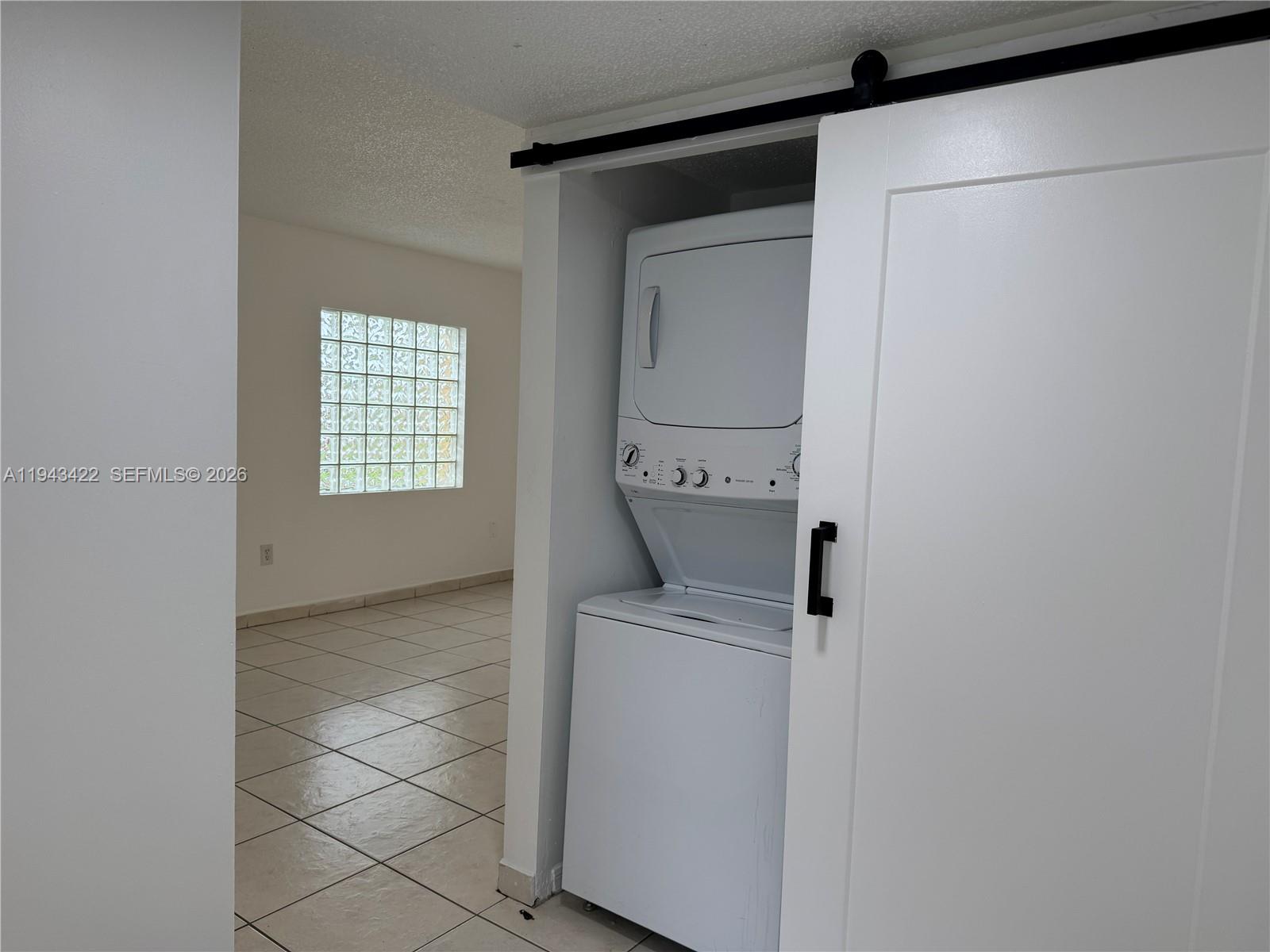 VISTA ALEGRE TOWNHOMES VI - Residential