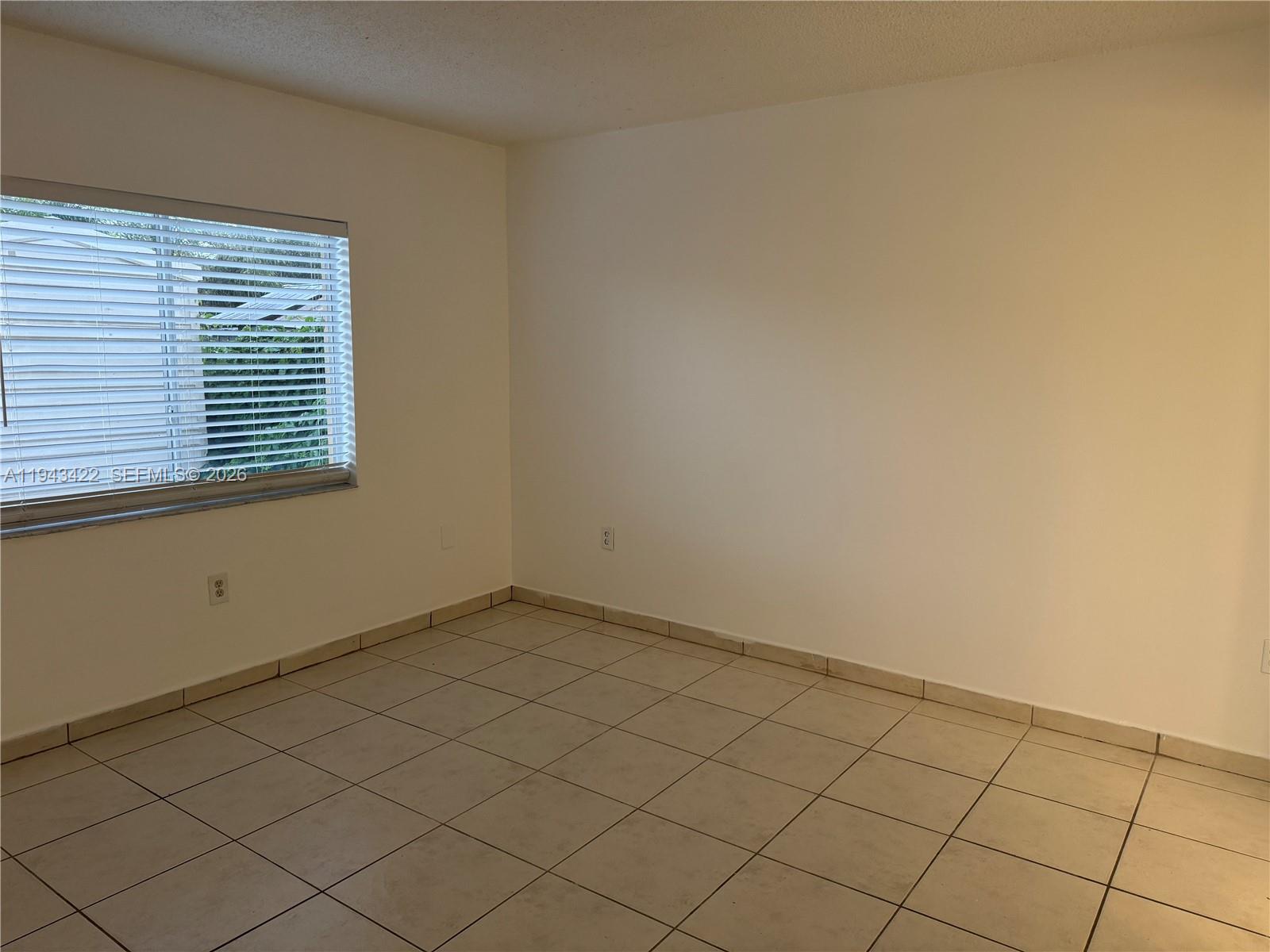 VISTA ALEGRE TOWNHOMES VI - Residential