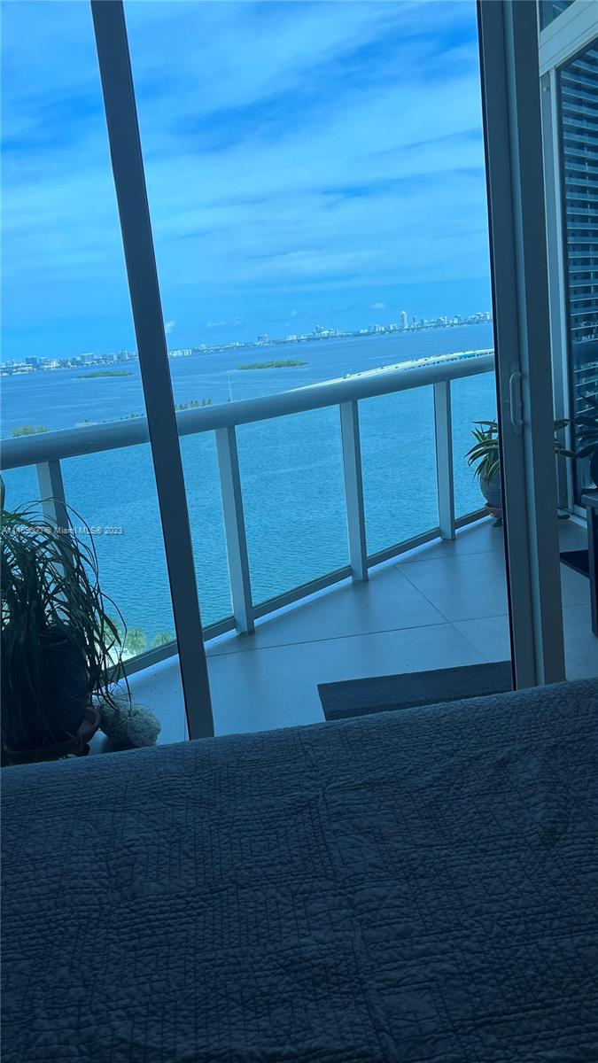 PLATINUM CONDO - Residential Lease