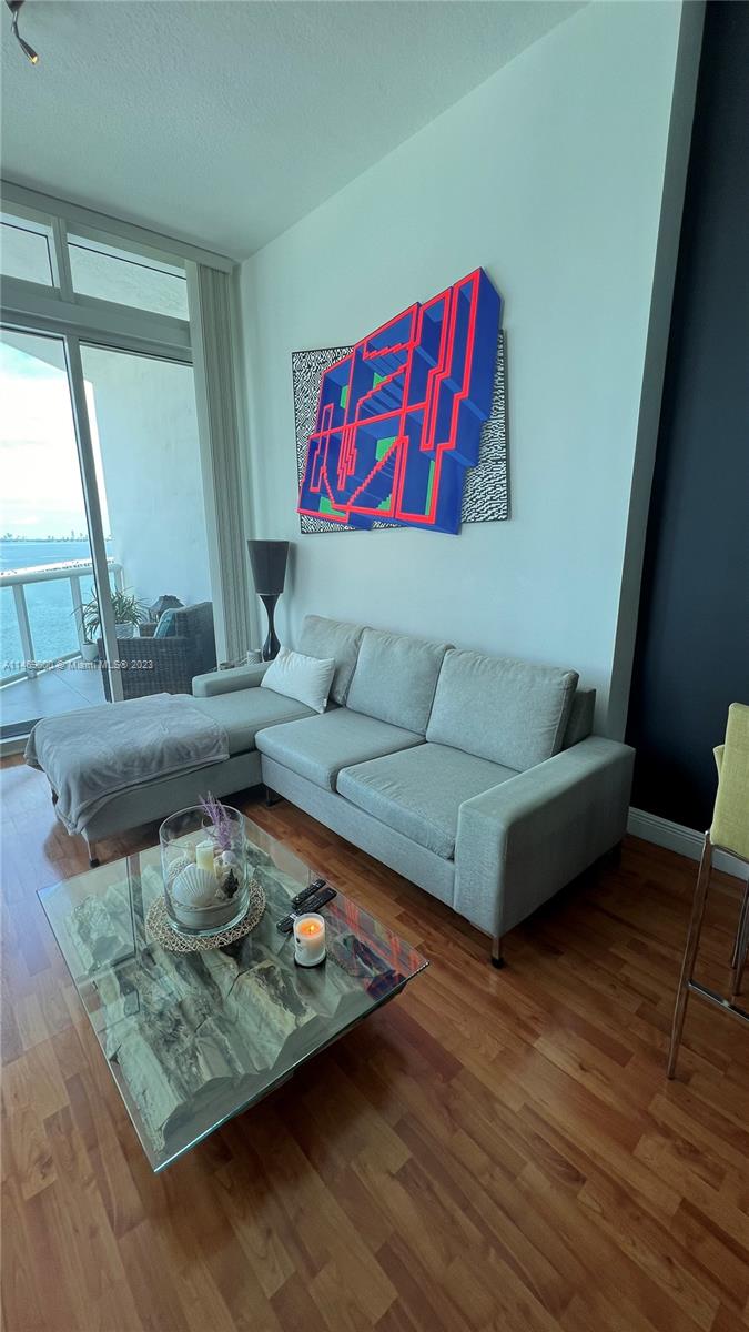 PLATINUM CONDO - Residential Lease
