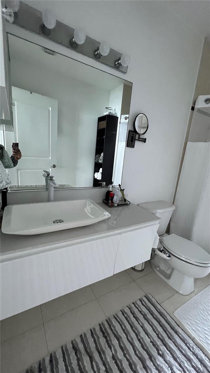 PLATINUM CONDO - Residential Lease