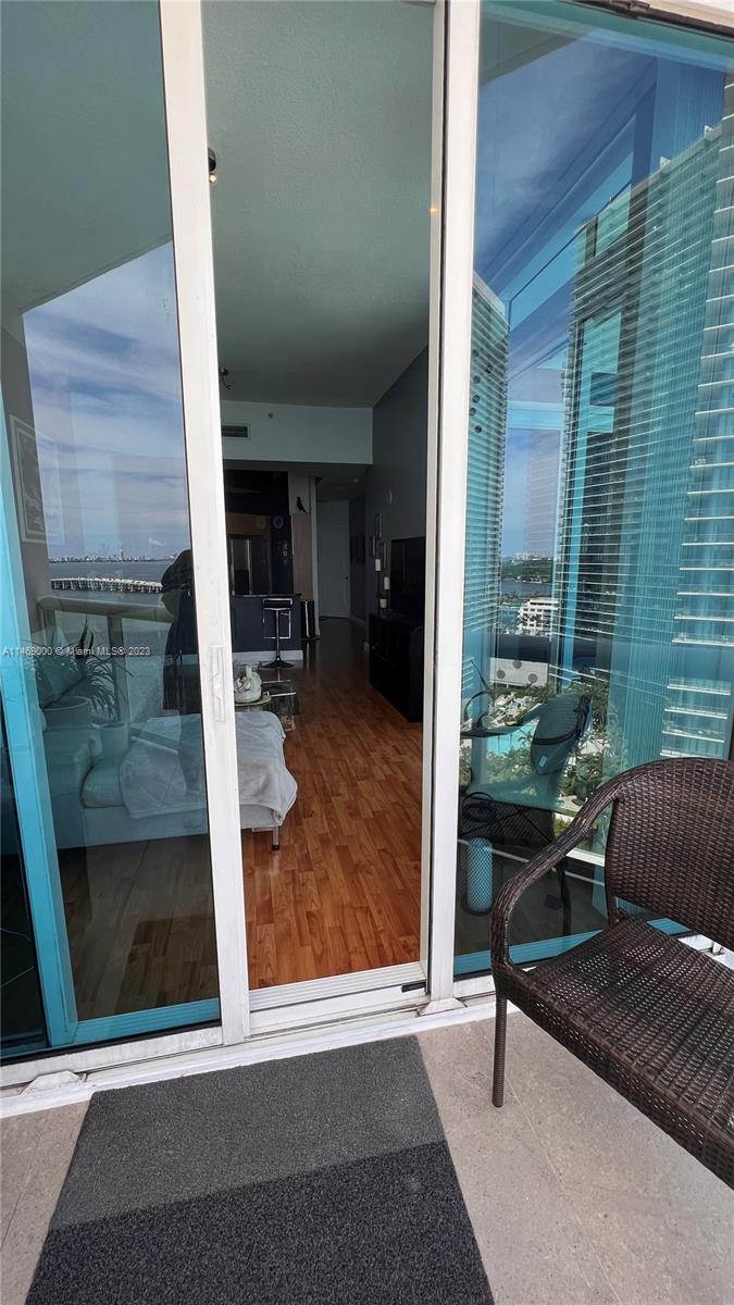 PLATINUM CONDO - Residential Lease