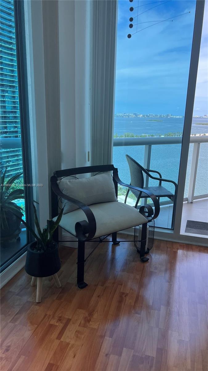 PLATINUM CONDO - Residential Lease