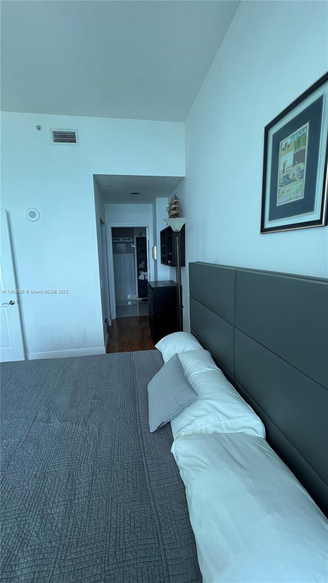 PLATINUM CONDO - Residential Lease
