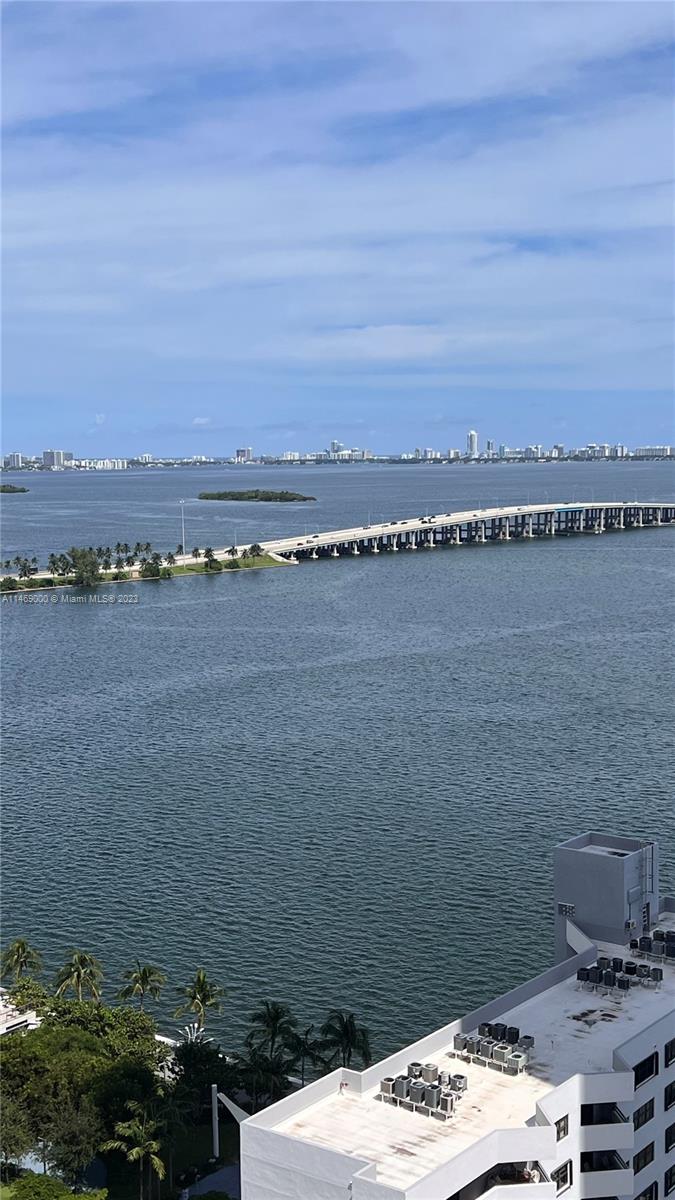 PLATINUM CONDO - Residential Lease