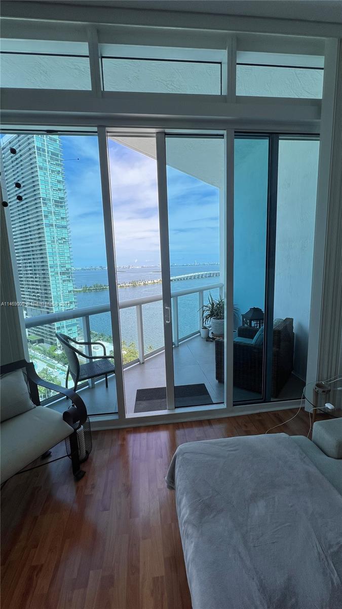 PLATINUM CONDO - Residential Lease
