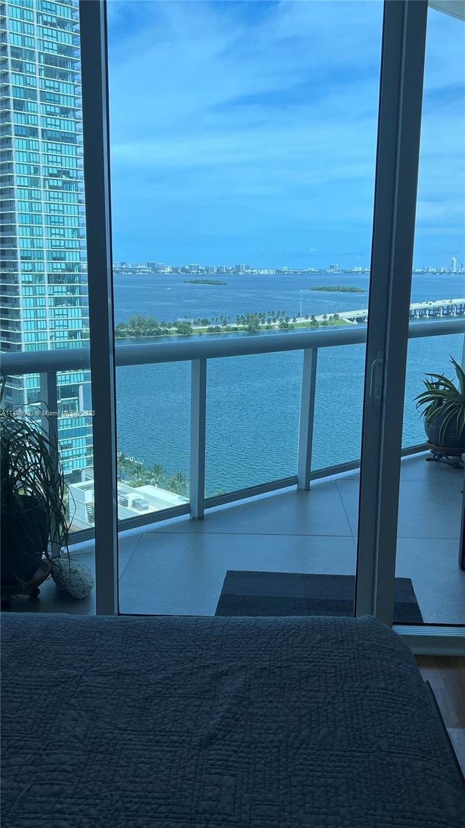 PLATINUM CONDO - Residential Lease