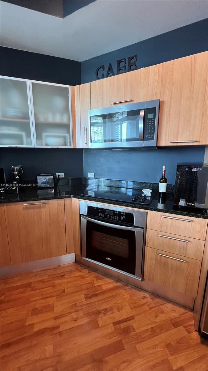 PLATINUM CONDO - Residential Lease