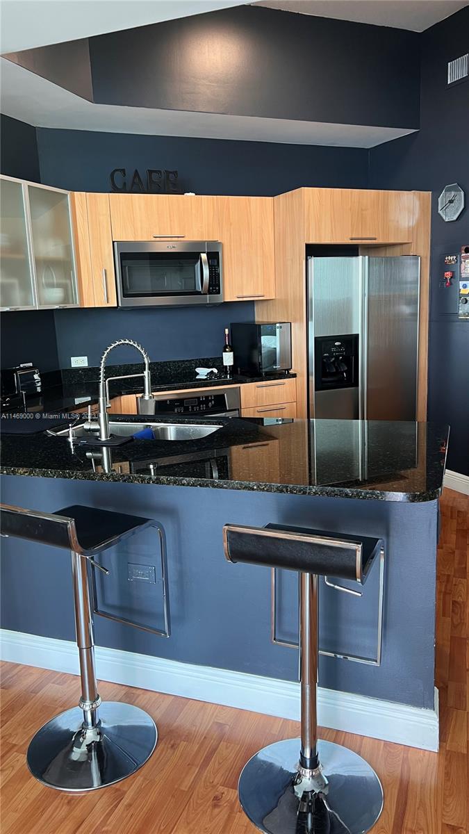 PLATINUM CONDO - Residential Lease