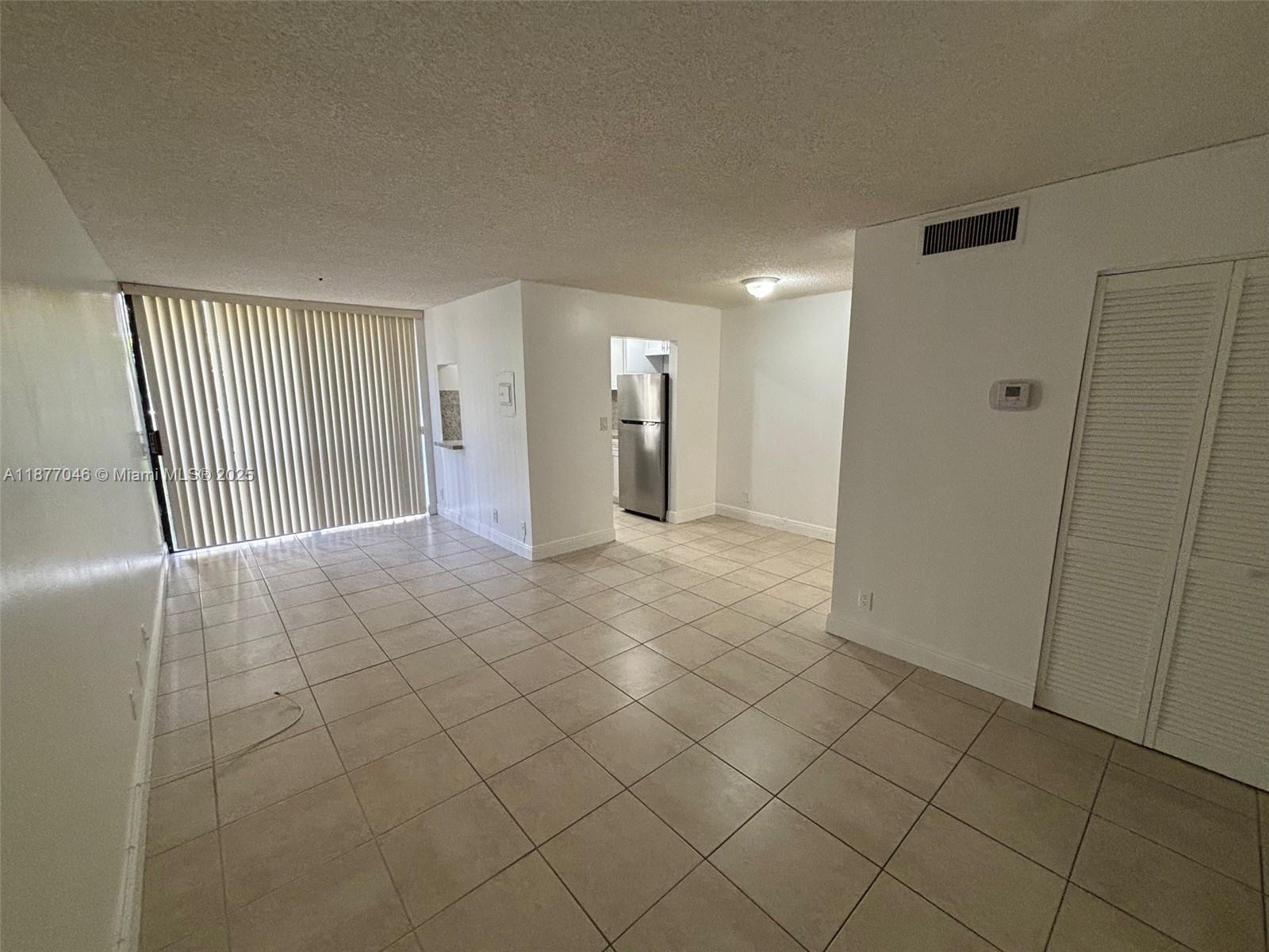 PLAZA OF AMERICAS CONDO P - Residential Lease