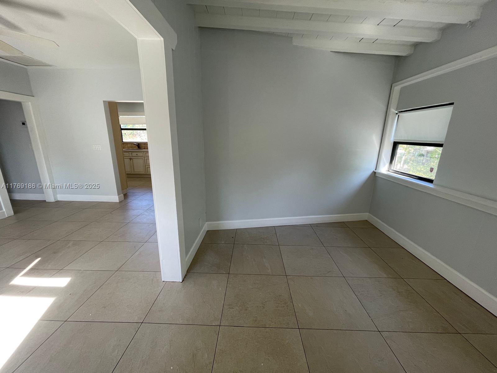 NORTH PALM BCH 3 - Residential Lease