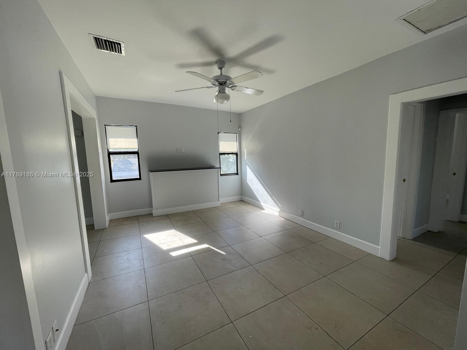 NORTH PALM BCH 3 - Residential Lease