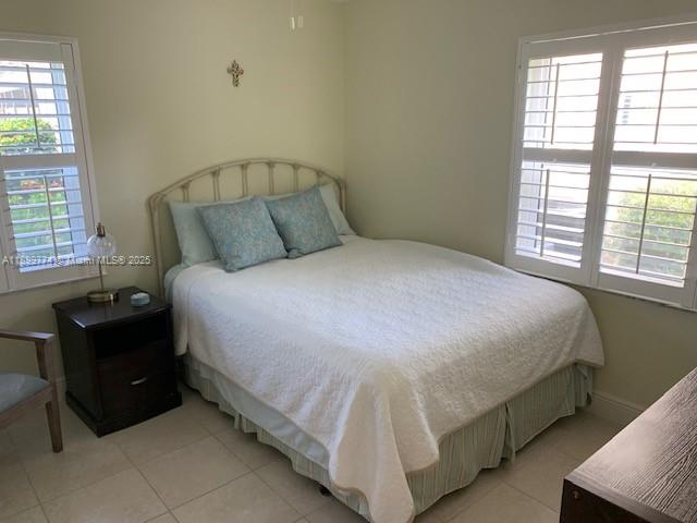 VILLAS ON THE GREEN CONDO - Residential Lease