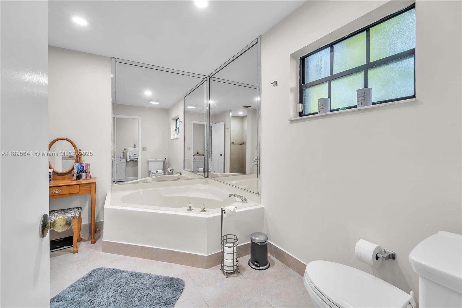 HOMES OF LAKE MIRAMAR - Residential