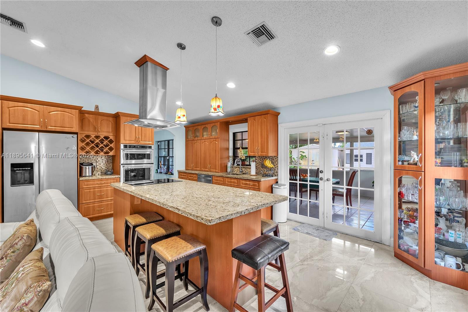 HOMES OF LAKE MIRAMAR - Residential