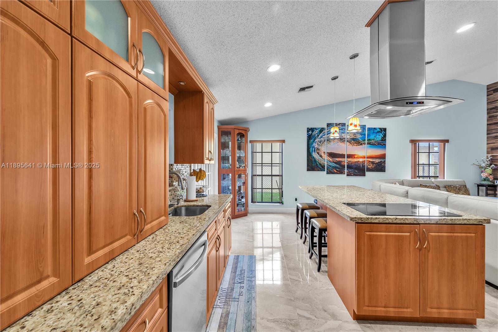 HOMES OF LAKE MIRAMAR - Residential