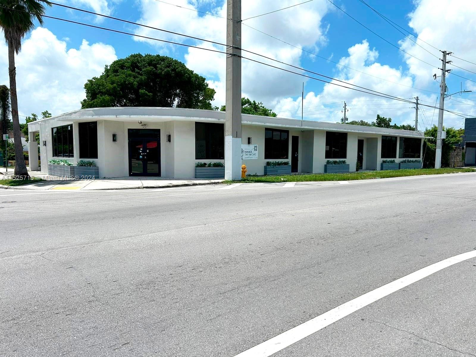 1,189 rentable Sq.Ft strategically located in a Miami upcoming neighborhood, corner property on NW 2nd Ave, two blocks west from Miami Design District, and two blocks North of Wynwood. This commercial property is ideal for any business looking for a strategic location. Near primary transportation links, shopping centers, and dining options. It's NNN lease. Don’t miss this opportunity!
Currently being permitted for retail use.