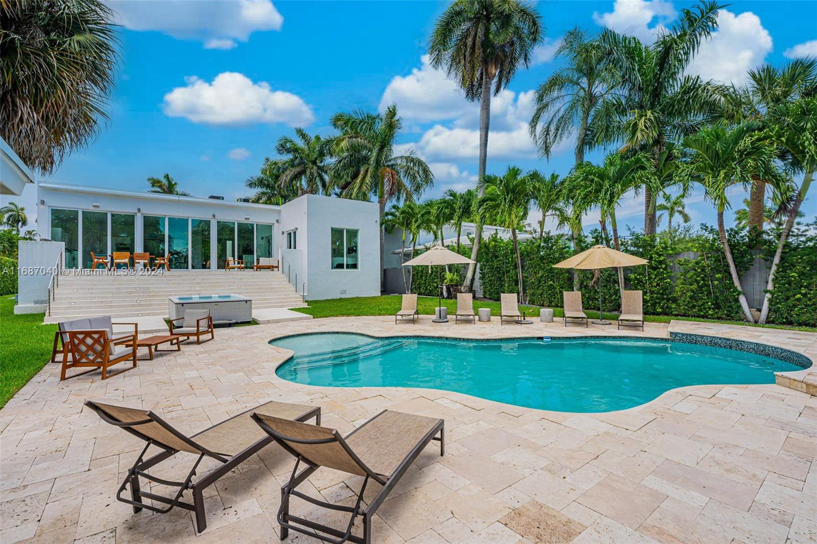 ADEMAR PARK AMD PL - Residential
