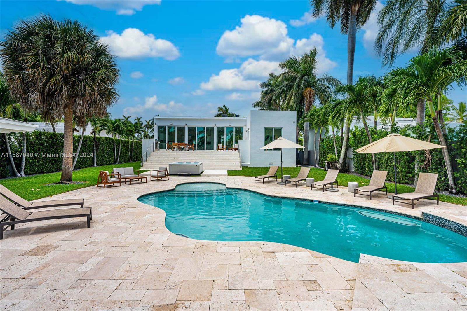 ADEMAR PARK AMD PL - Residential