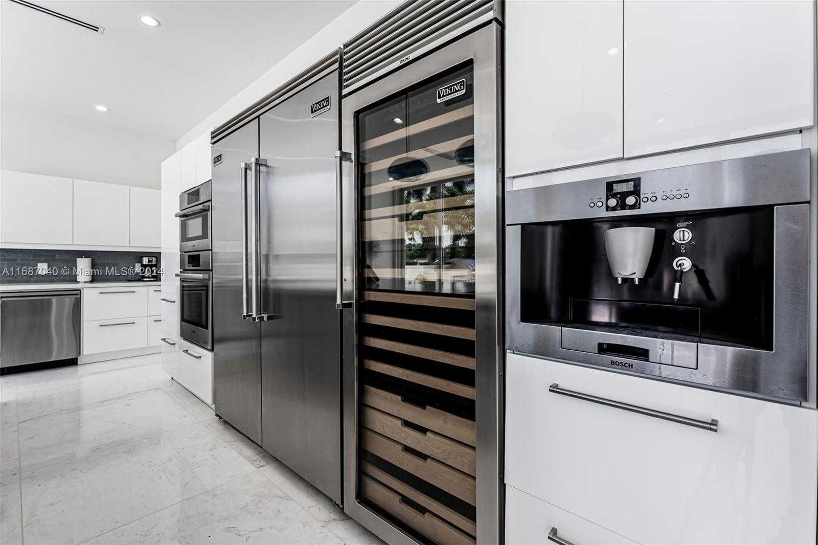 ADEMAR PARK AMD PL - Residential