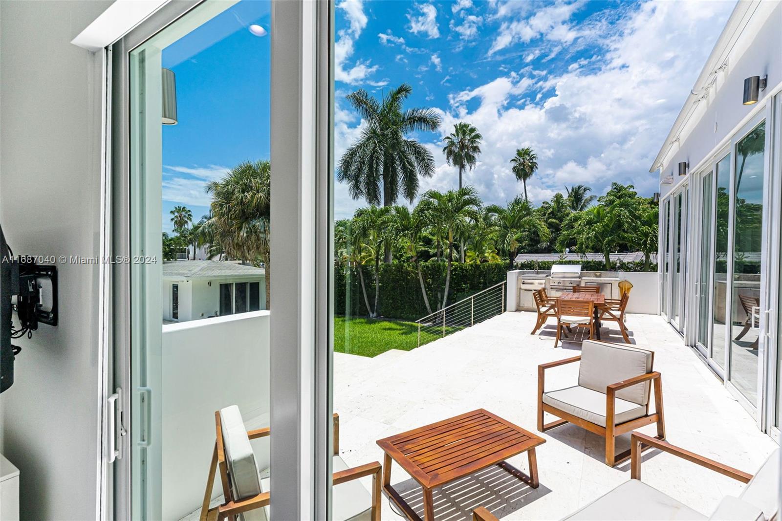 ADEMAR PARK AMD PL - Residential