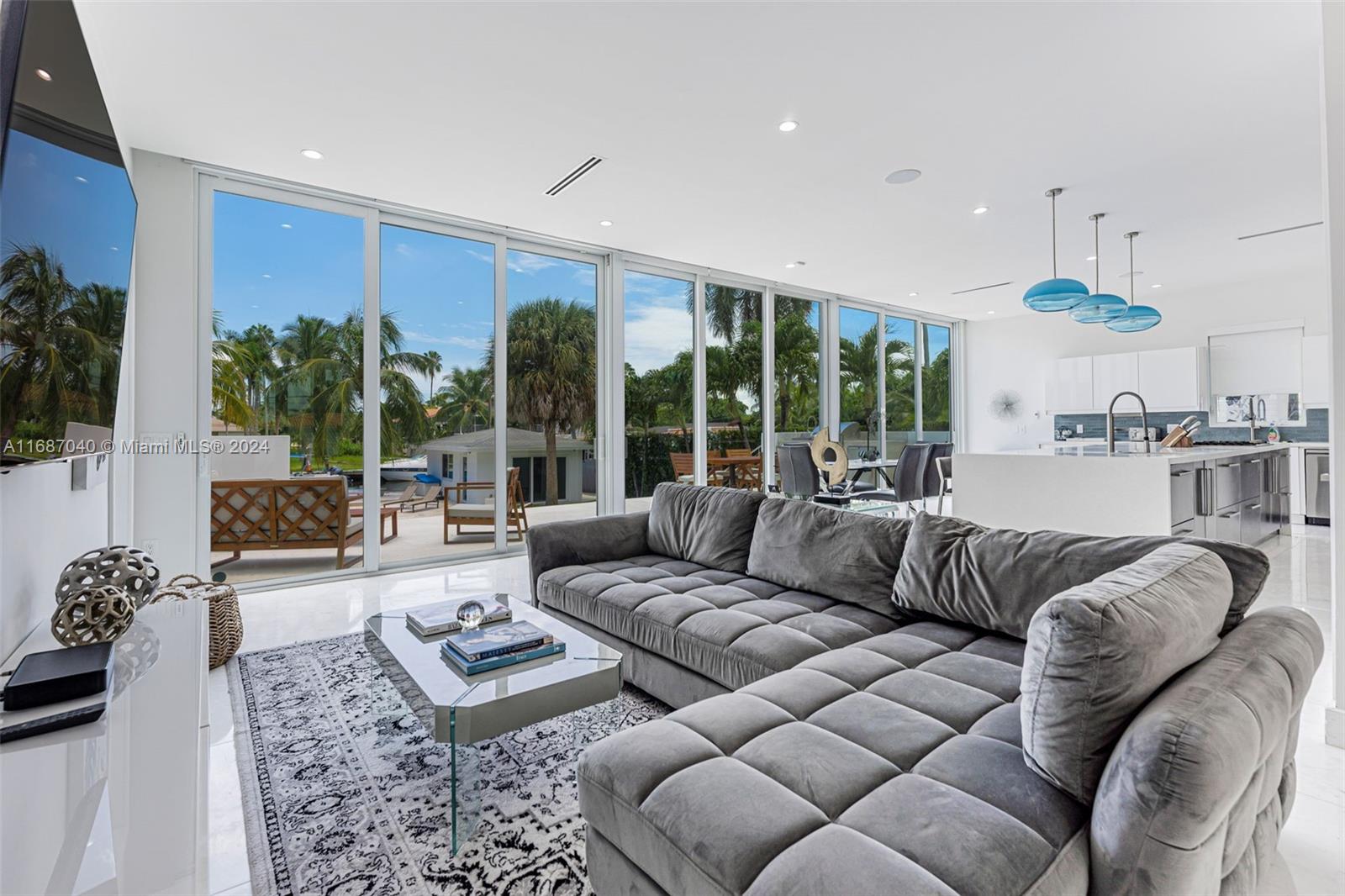 ADEMAR PARK AMD PL - Residential