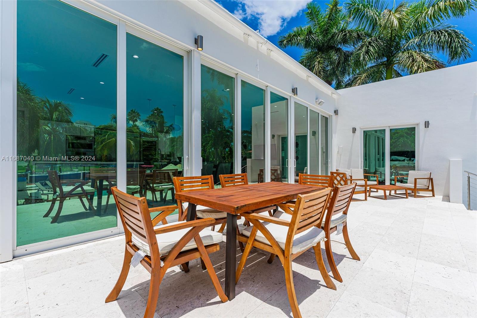 ADEMAR PARK AMD PL - Residential