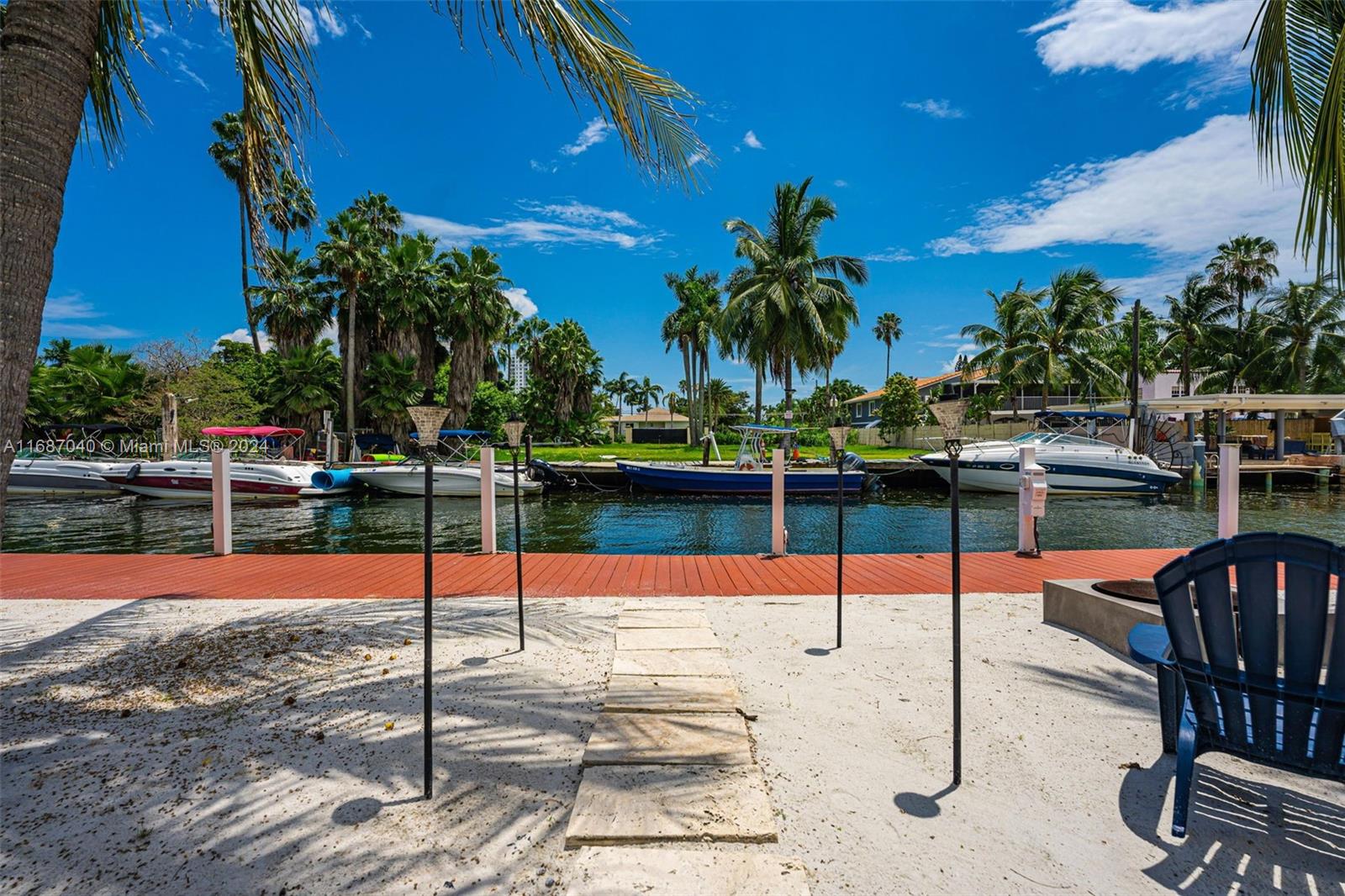 ADEMAR PARK AMD PL - Residential