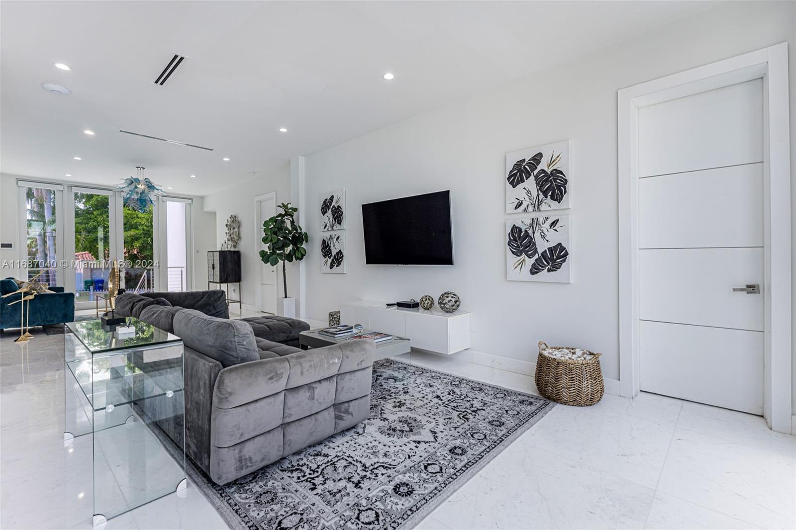 ADEMAR PARK AMD PL - Residential