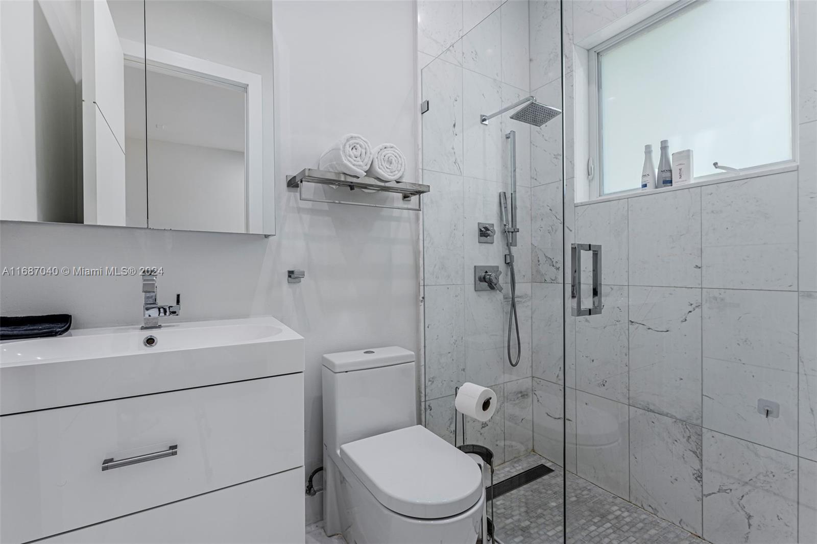 ADEMAR PARK AMD PL - Residential