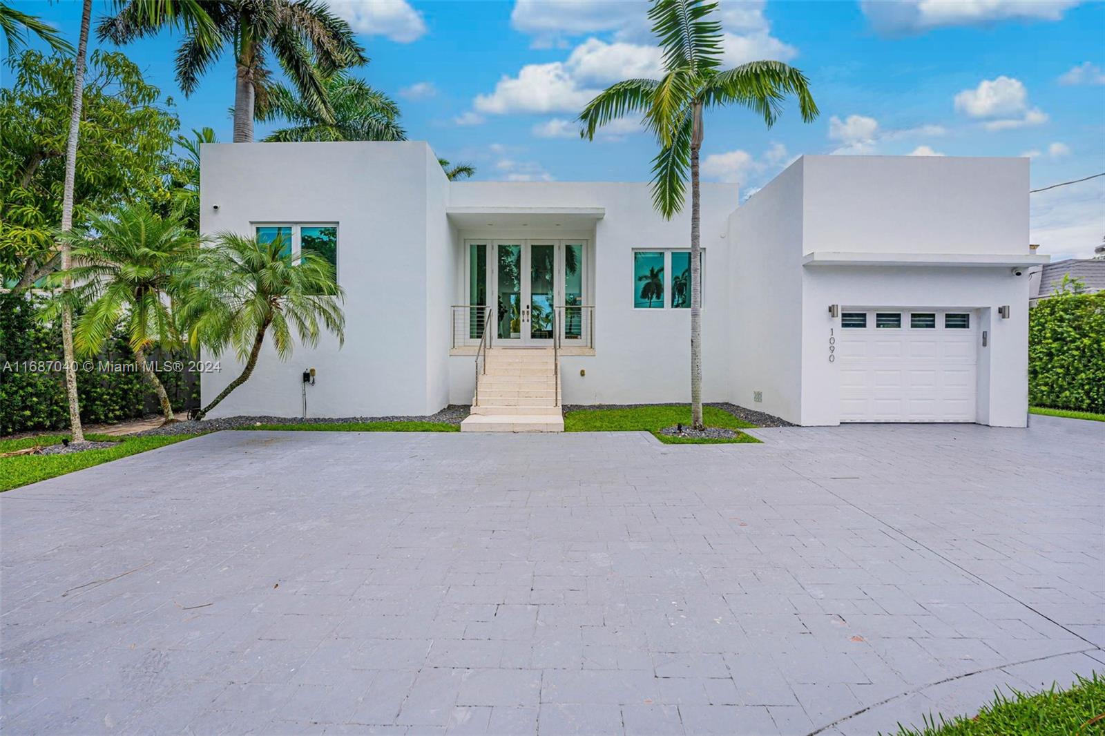 ADEMAR PARK AMD PL - Residential