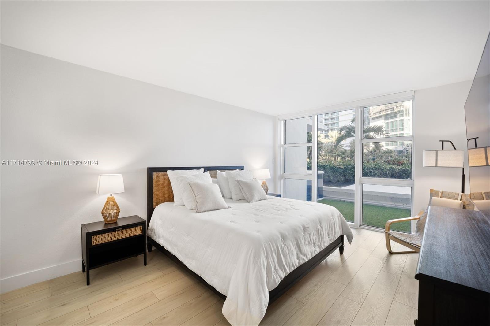 HARBOUR HOUSE - Residential