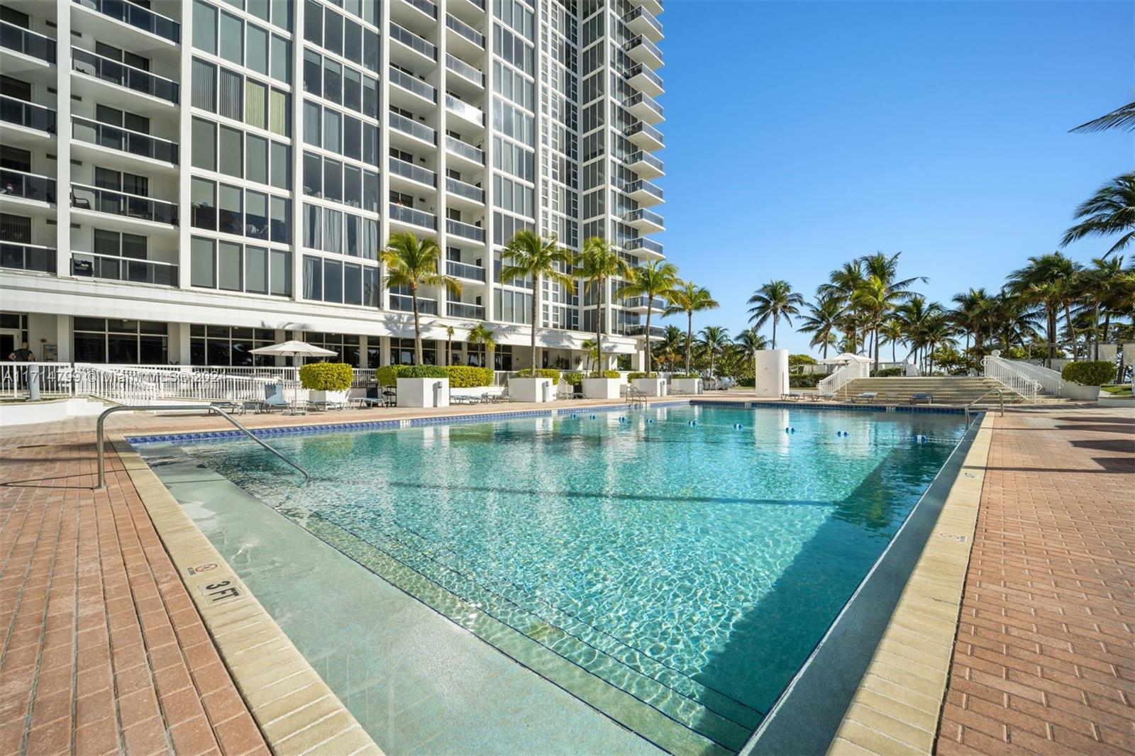 HARBOUR HOUSE - Residential