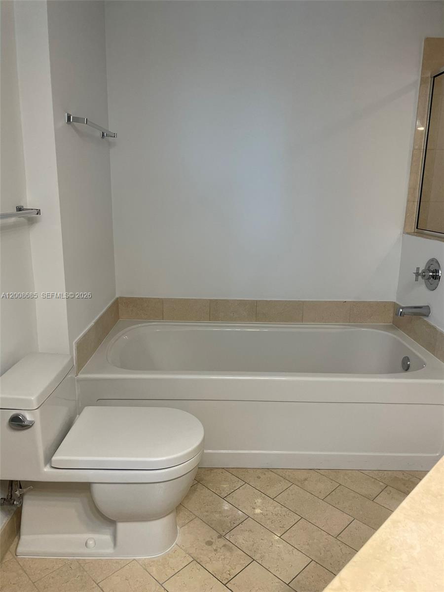 THE AXIS ON BRICKELL COND - Residential Lease